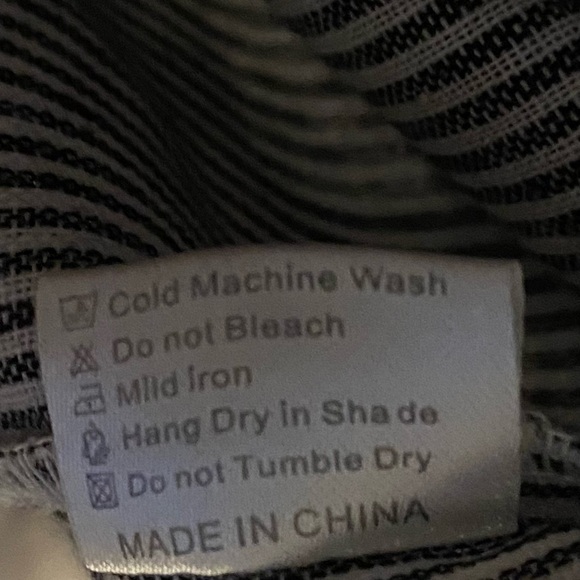 🌷 BRANDY MELVILLE off the shoulder stripe blouse - Picture 5 of 5